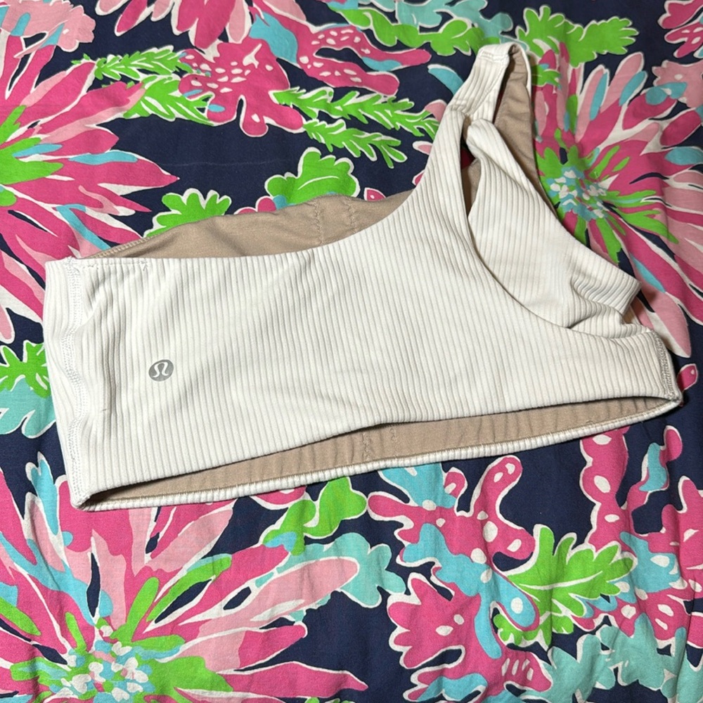 Ribbed Nulu Asymmetrical Yoga Bra size 8